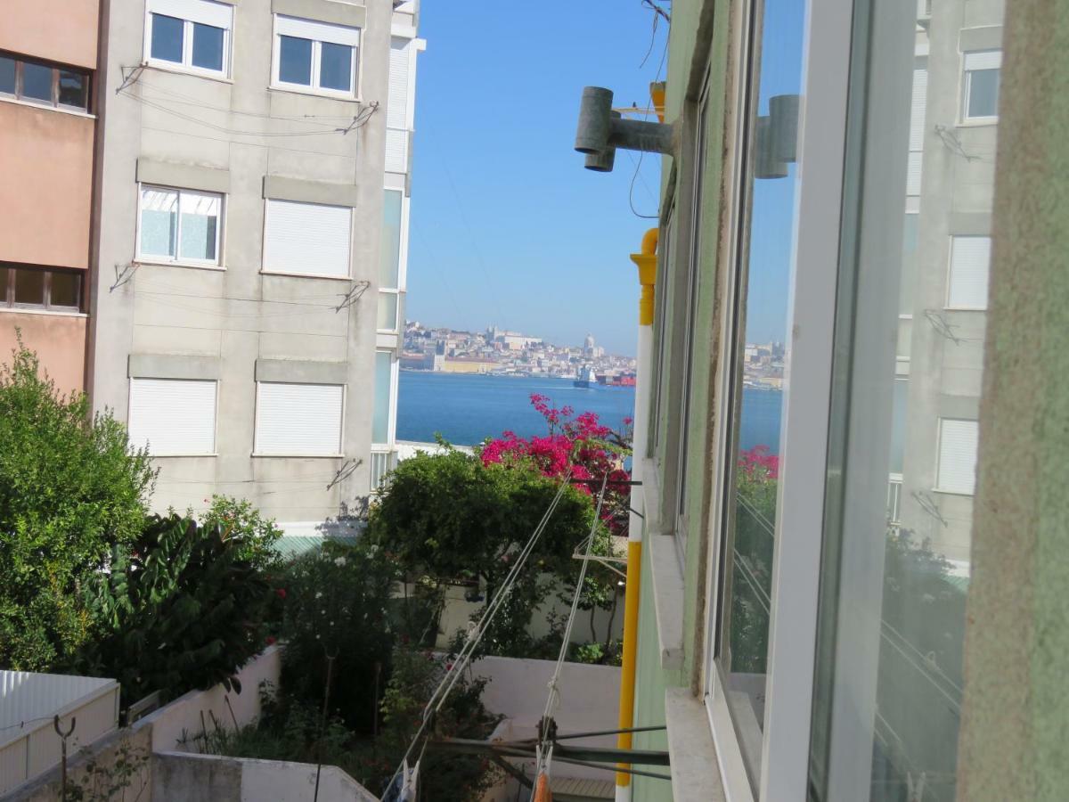 Tejo House River Lisbon Almada Luaran gambar